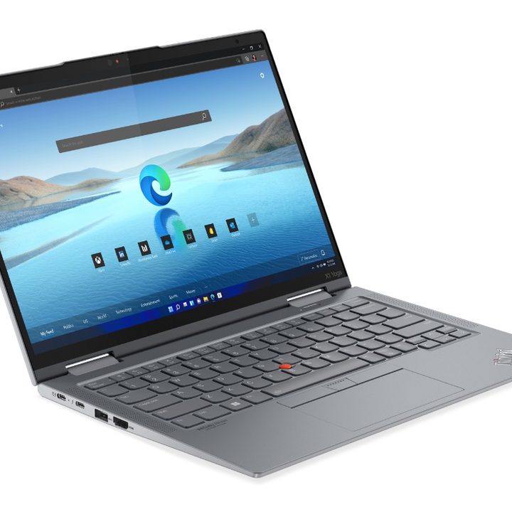 Lenovo ThinkPad X1 Yoga Gen 7 right facing view.