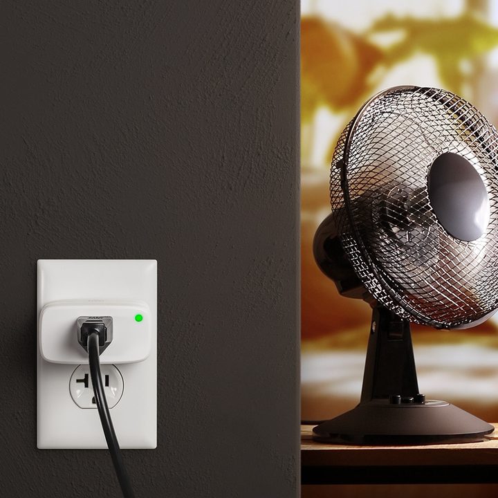 Eve Energy smart plug installed with oscillating fan.