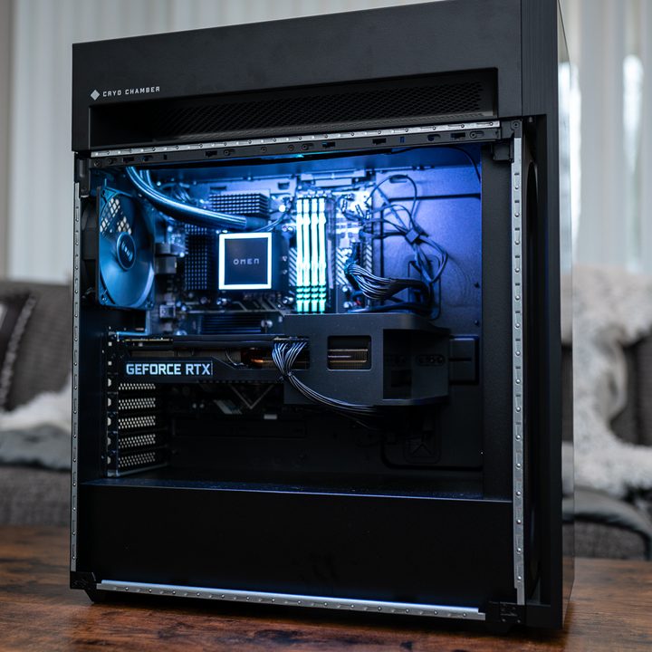 Internals in the HP Omen 45L.