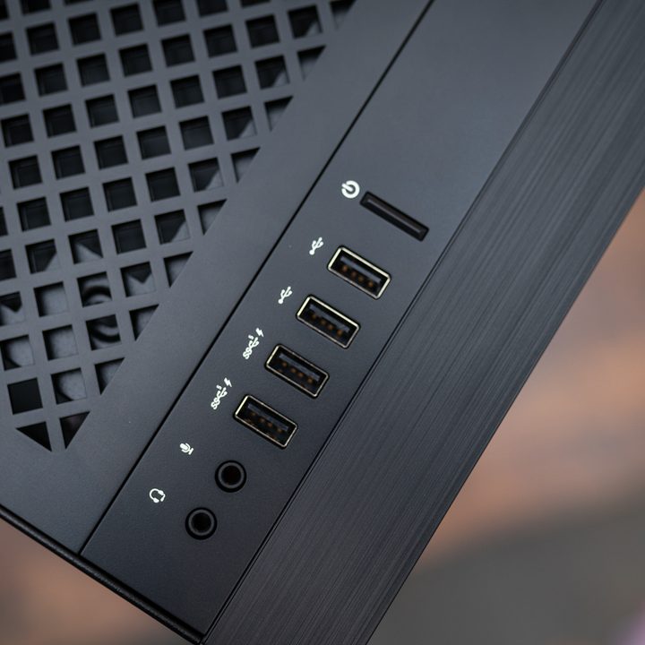 Front ports on the HP Omen 45L.