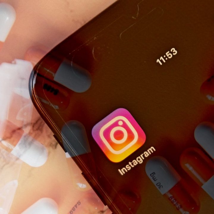 Image illustrating Instagram's issues with drugs.