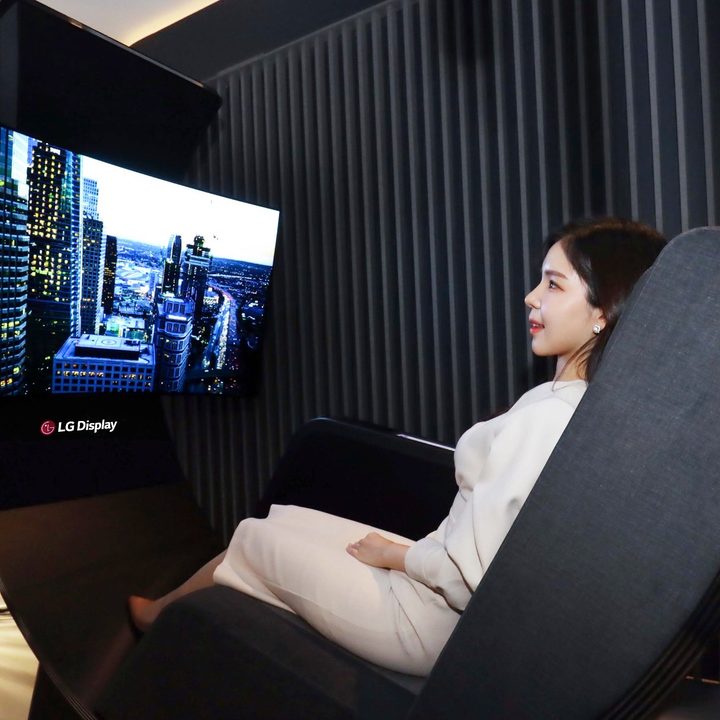 LG Display's Media Chair concept at CES 2022.
