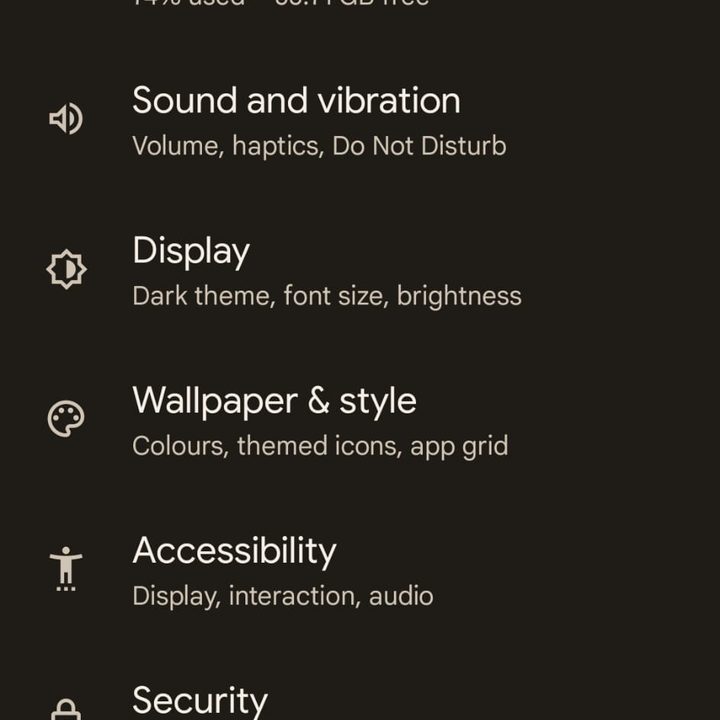 Settings in Android 12, showing Wallpaper & Style.