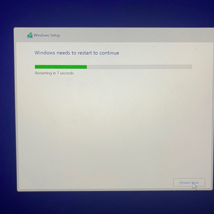 Installing Windows 11.