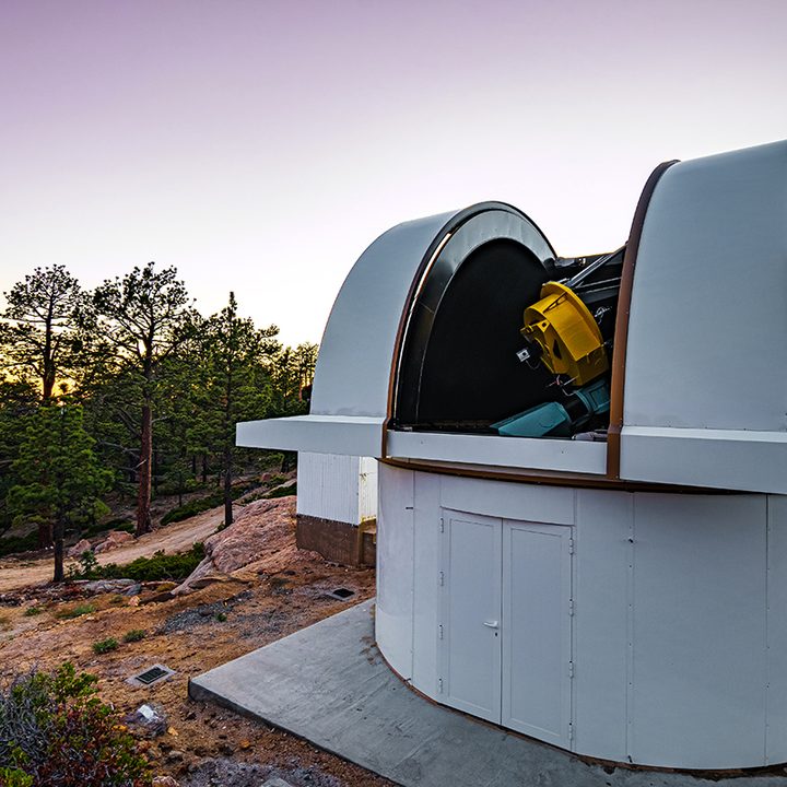 The SAINT-EX telescope.