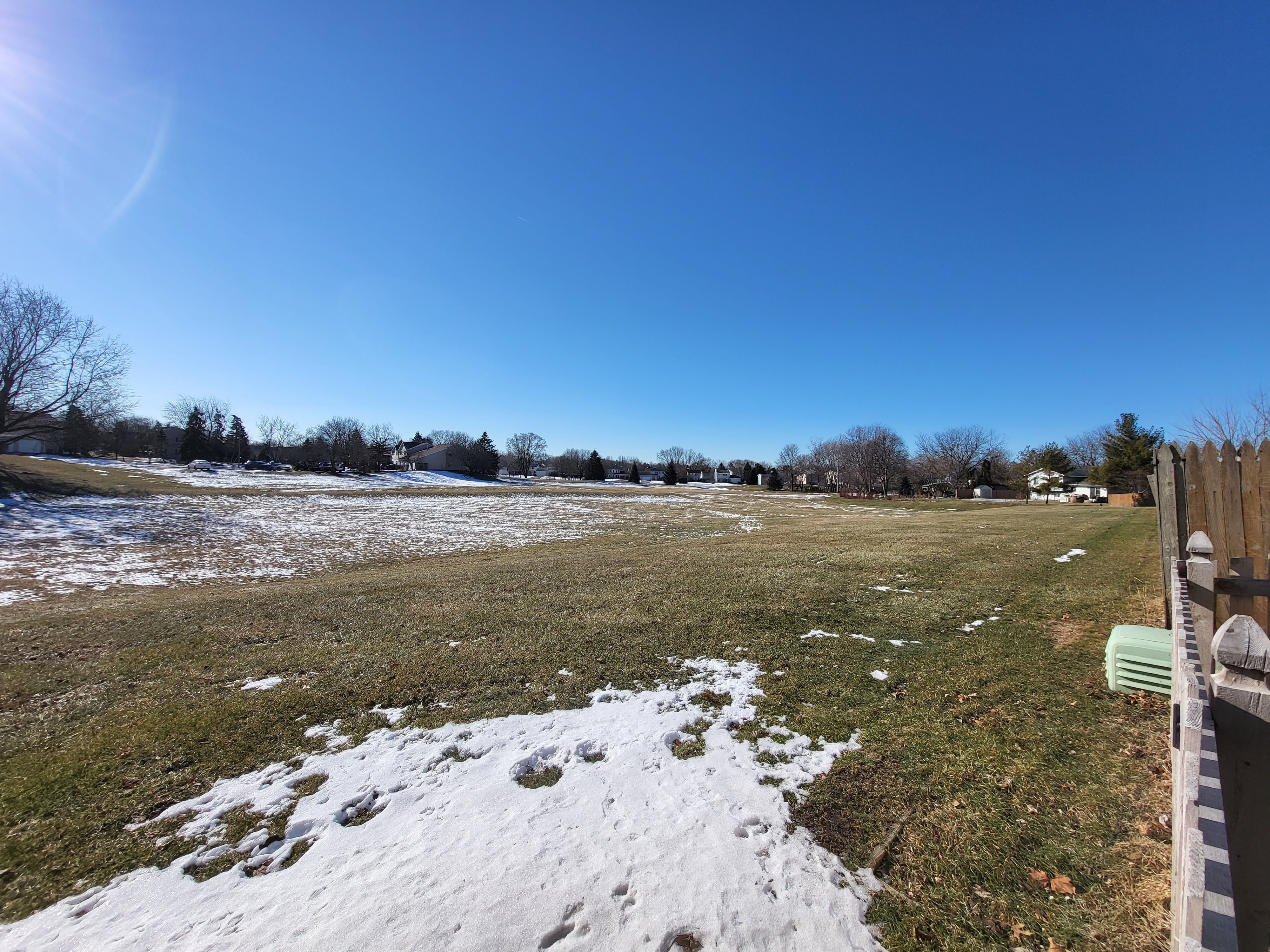 This is a photo sample from the Samsung Galaxy S21 FE 5G ultrawide camera.