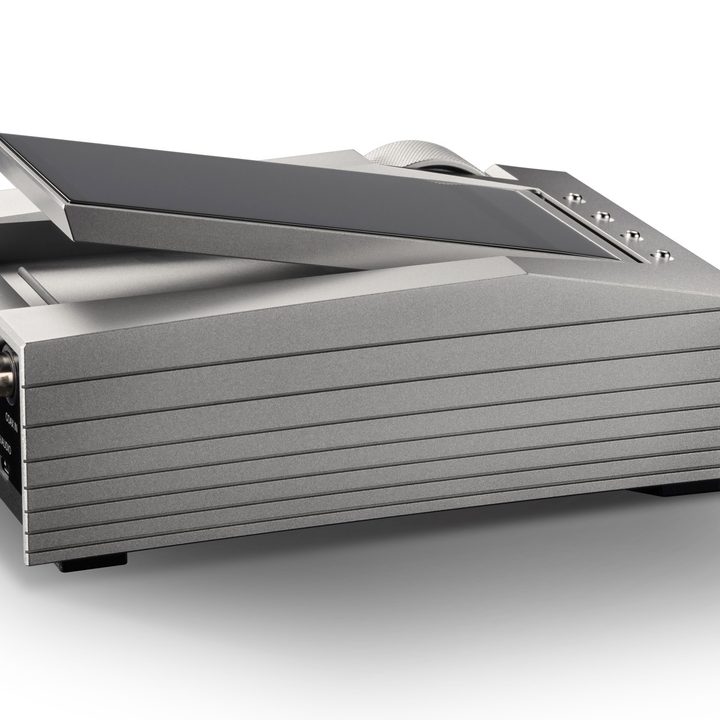 Astell&Kern Arco CA1000 headphone amp and digital audio player.