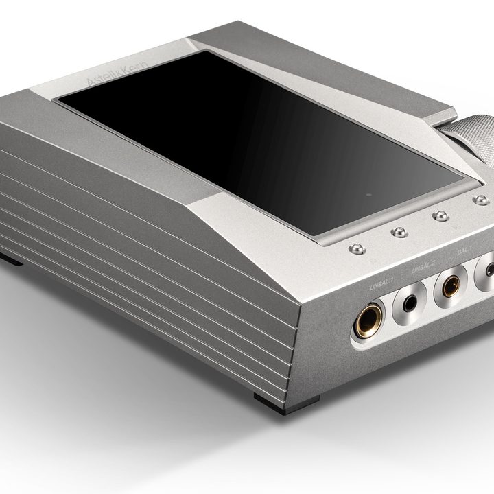 Astell&Kern Arco CA1000 headphone amp and digital audio player.