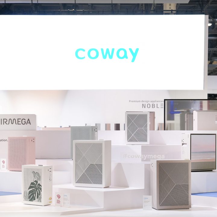 Coway air purifiers at CES 2022.