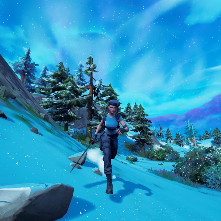Jill Valentine running in Fortnite.