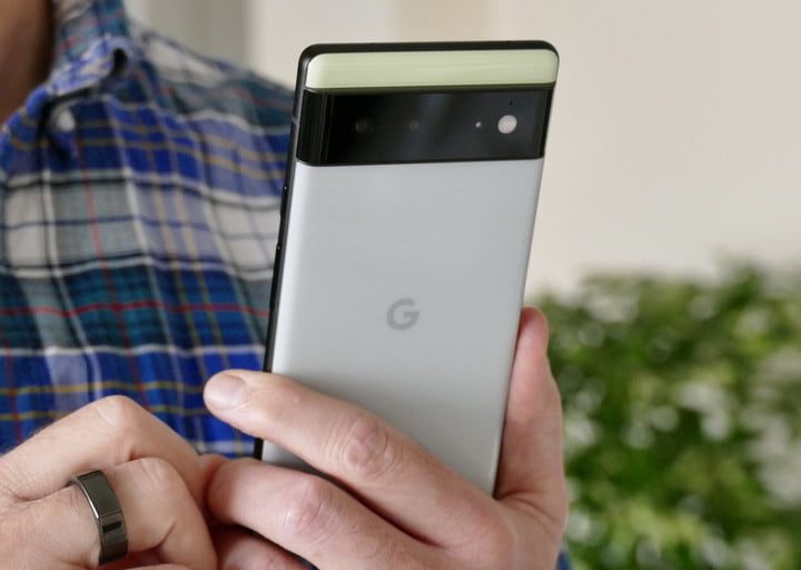 A closer look at the Google Pixel 6 camera array.