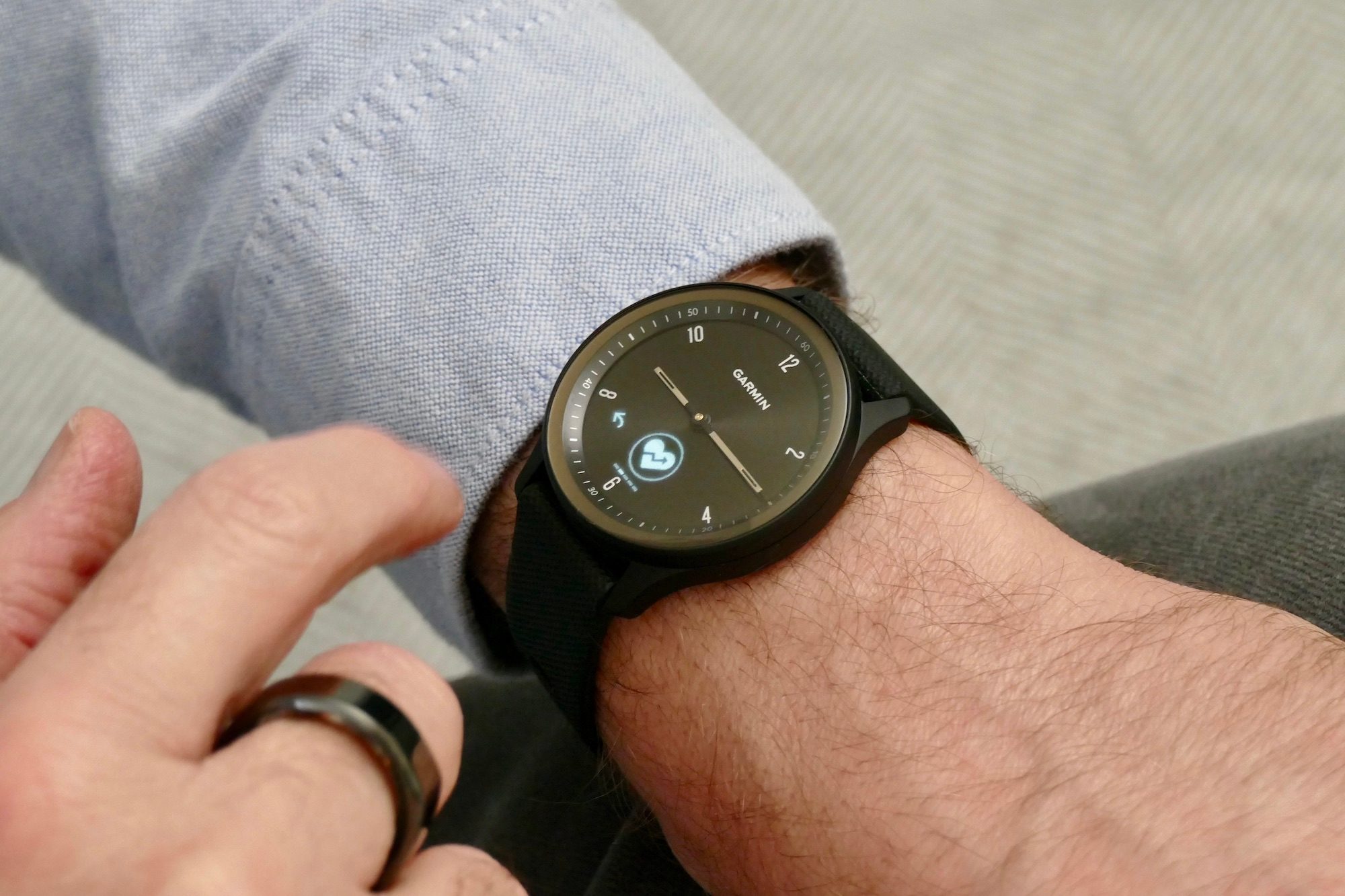Garmin Vivomove Sport heart rate.