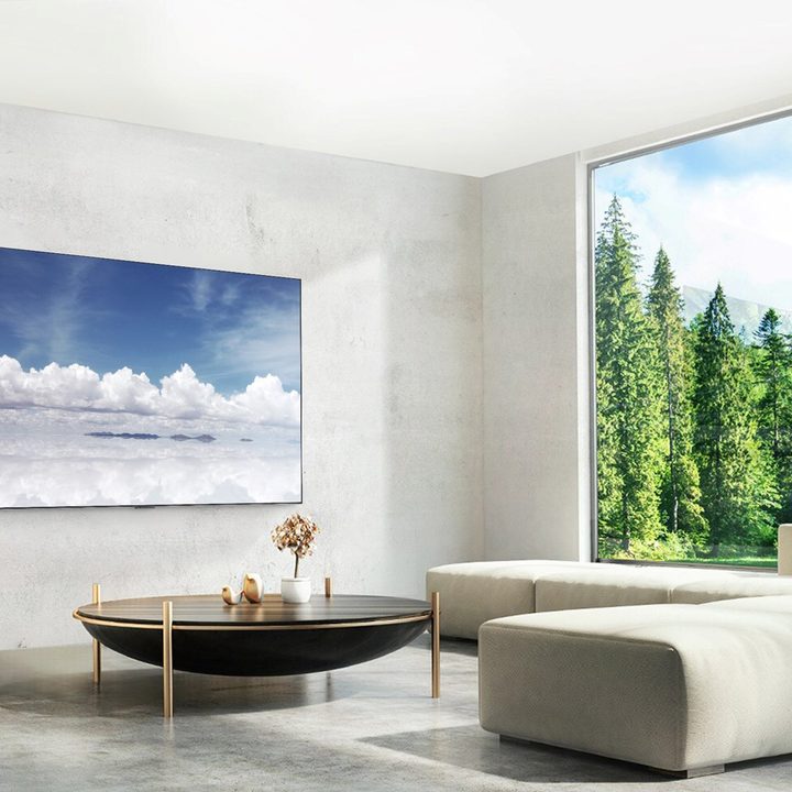 LG OLED G2.