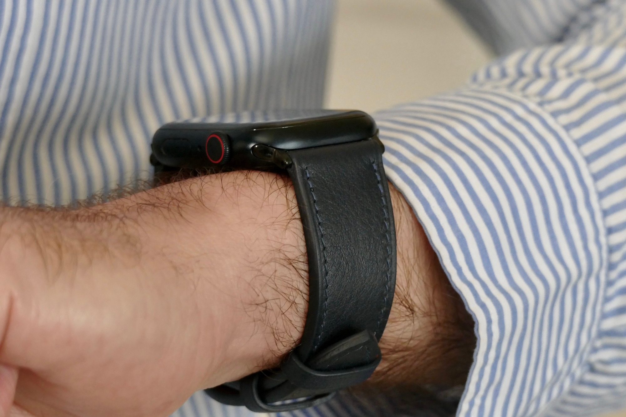 Noreve leather Apple Watch band side view.
