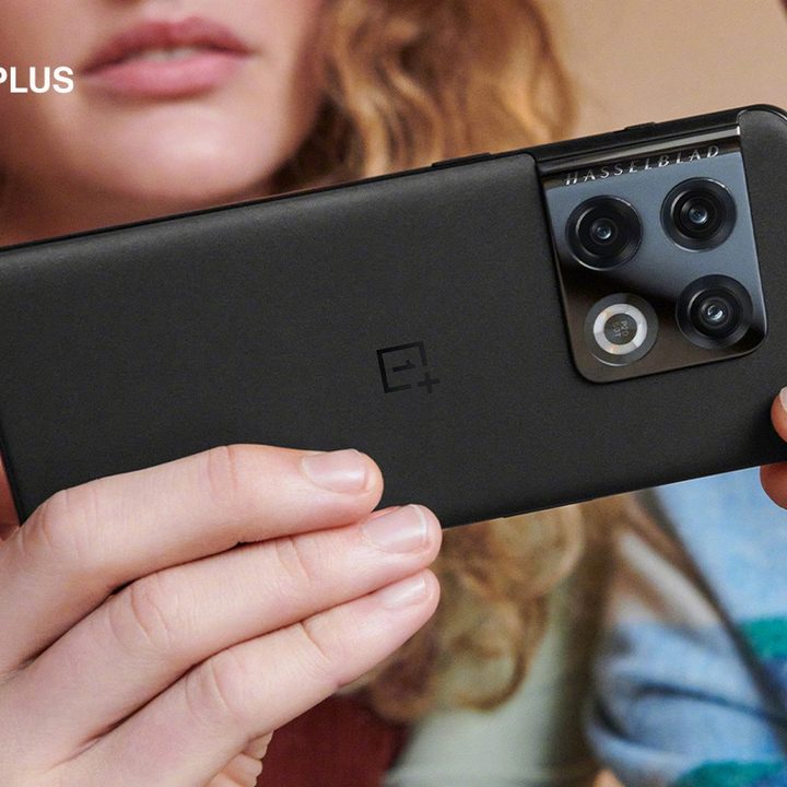 OnePlus 10 Pro in black