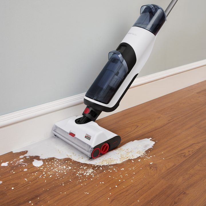 Roborock Dyad Edge Cleaning