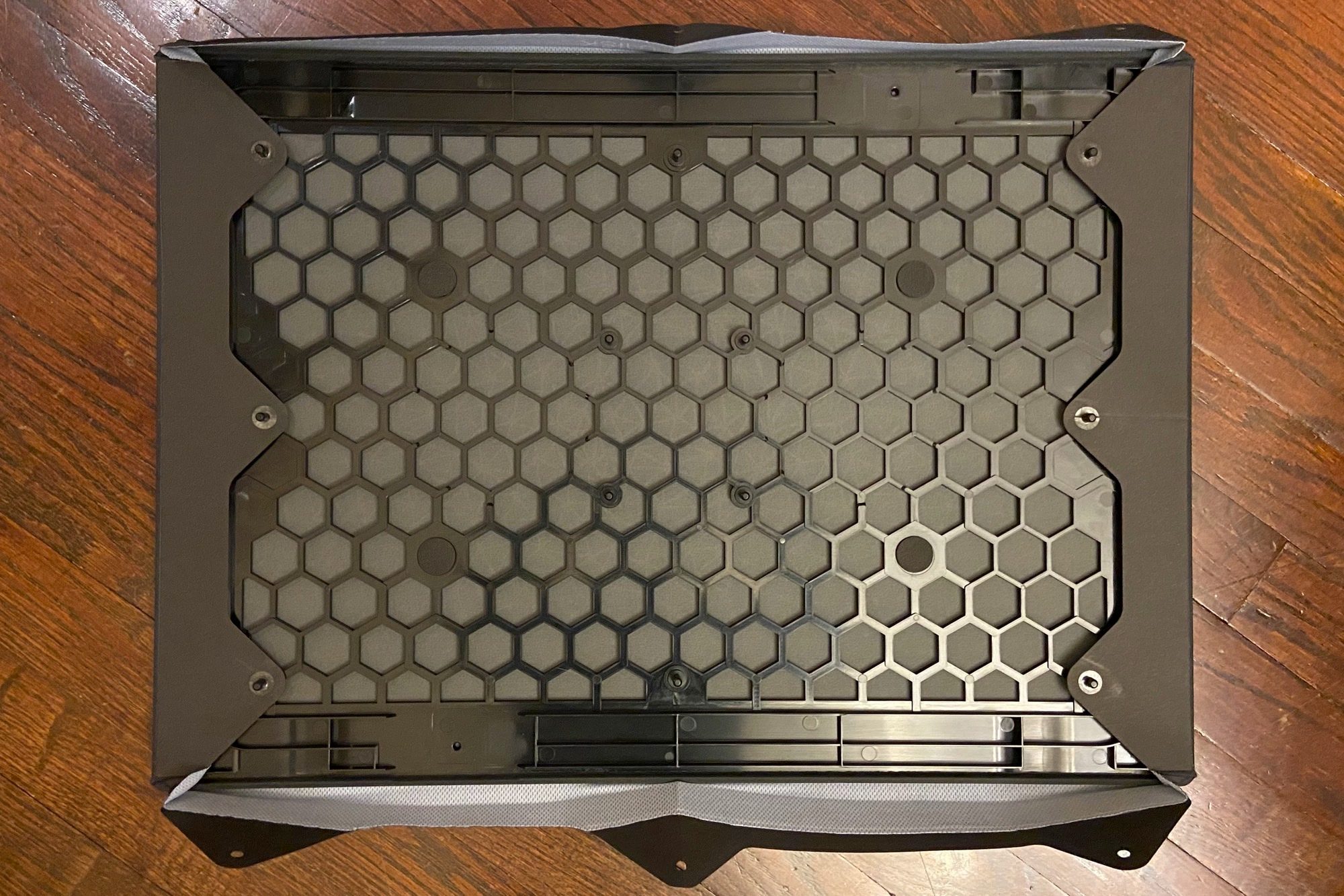 Fitting a custom speaker cover to an Ikea Symfonisk Picture Frame speaker.