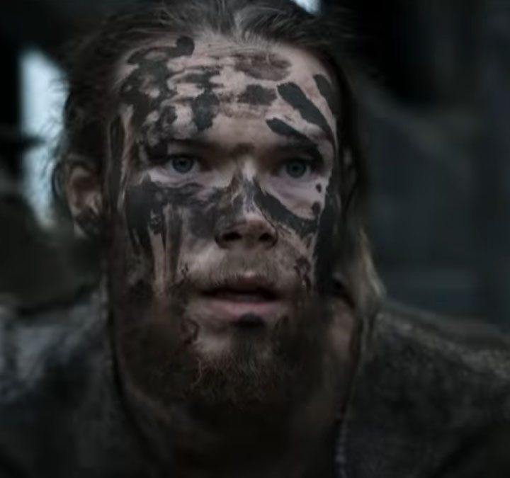 A warrior in battle in Vikings: Valhalla.