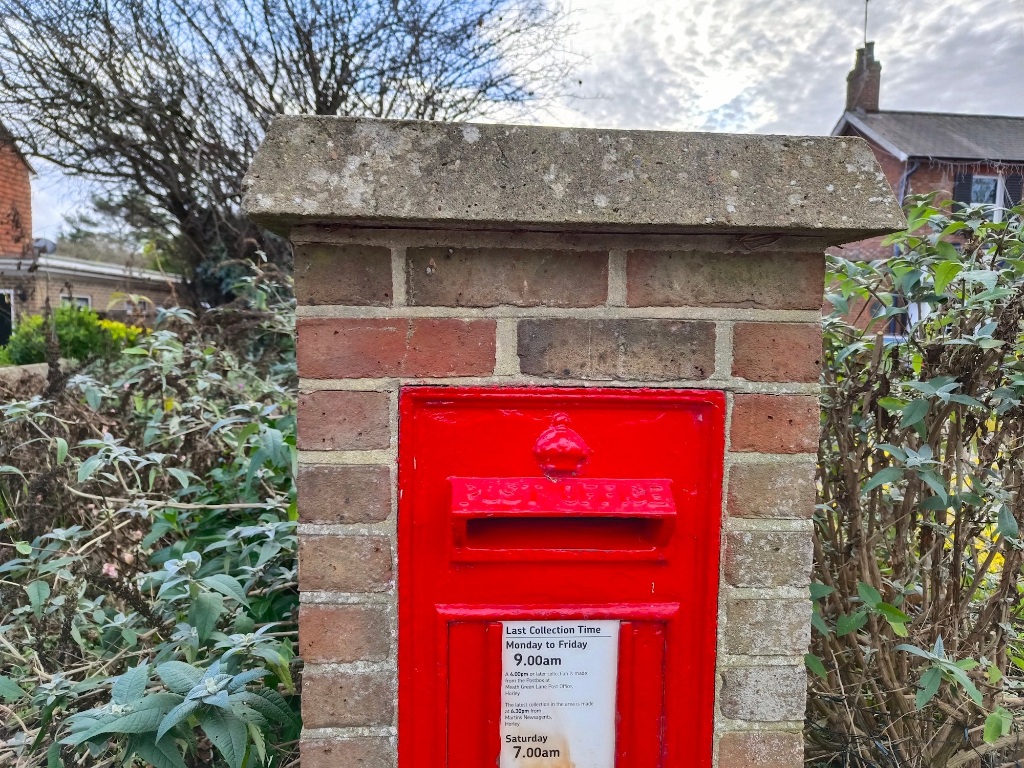 Vivo V23 Pro photo of a post box.