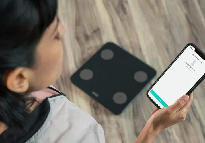 The Wyze Scale S companion app tracks your weight automatically each time you step on the scale.