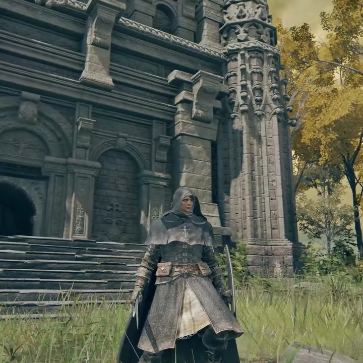 A Confessor wearing robes in Elden Ring.