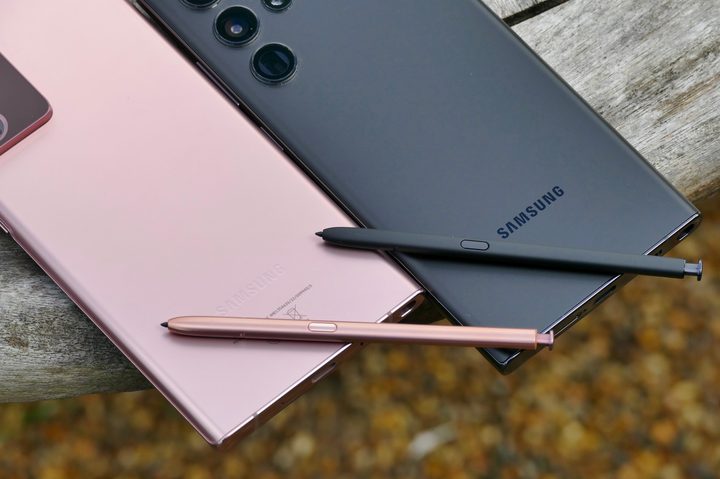 Galaxy S22 Ultra and Note 20 Ultra S Pen stylus.