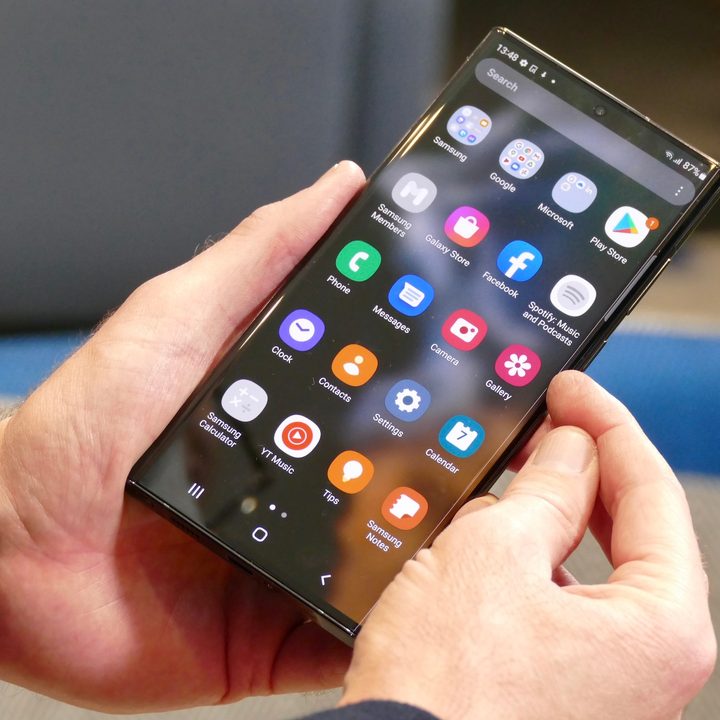 Galaxy S22 Ultra app screen.