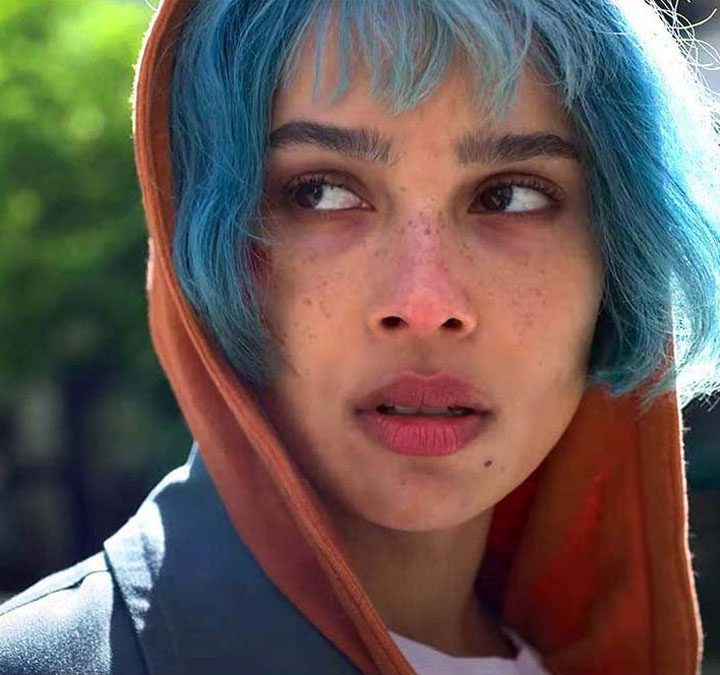 Zoë Kravitz looking to her right in Kimi.