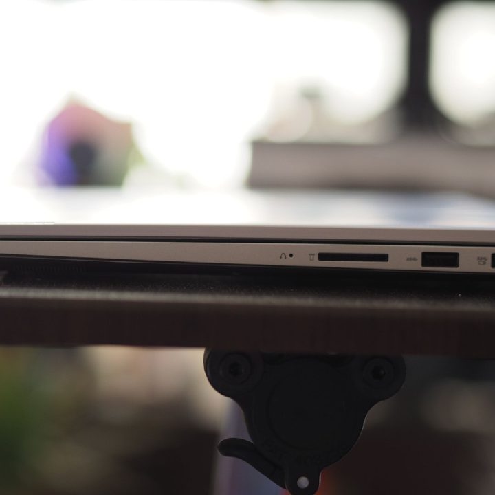 The right port side of the Lenovo IdeaPad Slim 7 Pro.
