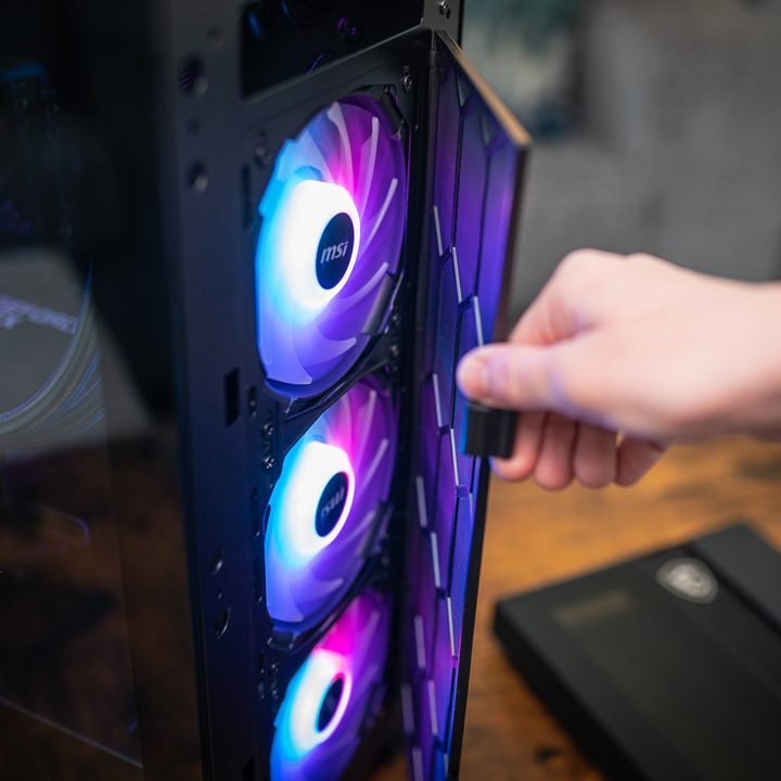 The dust filter on the MSI Aegis RS 12 comes in handy.
