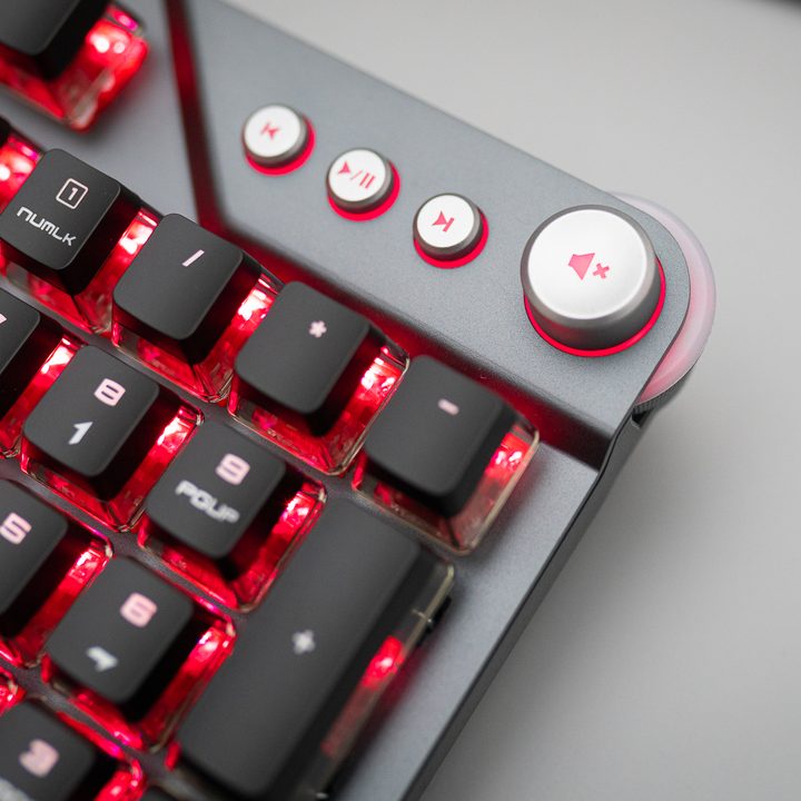 Volume wheel on the MSI GK71 Sonic.