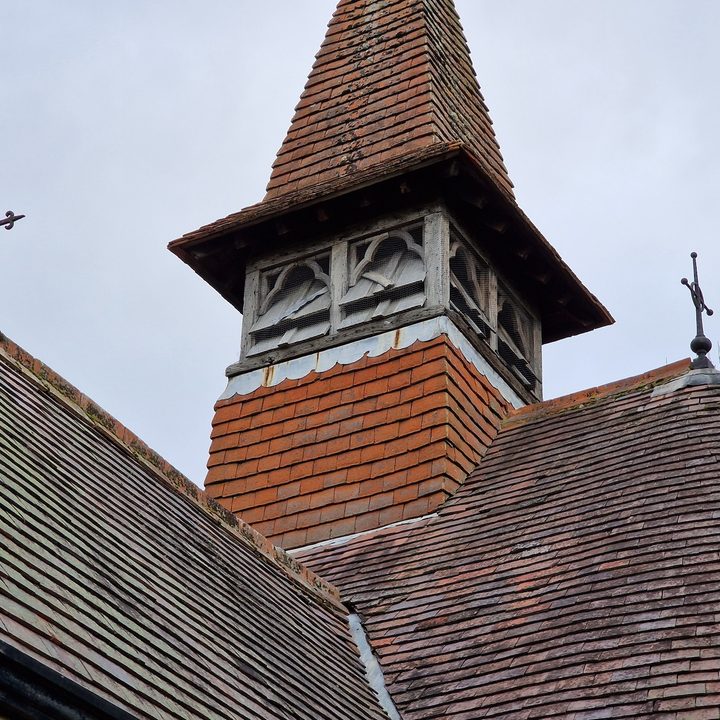 Galaxy S22 Ultra 3x zoom photo of a spire.