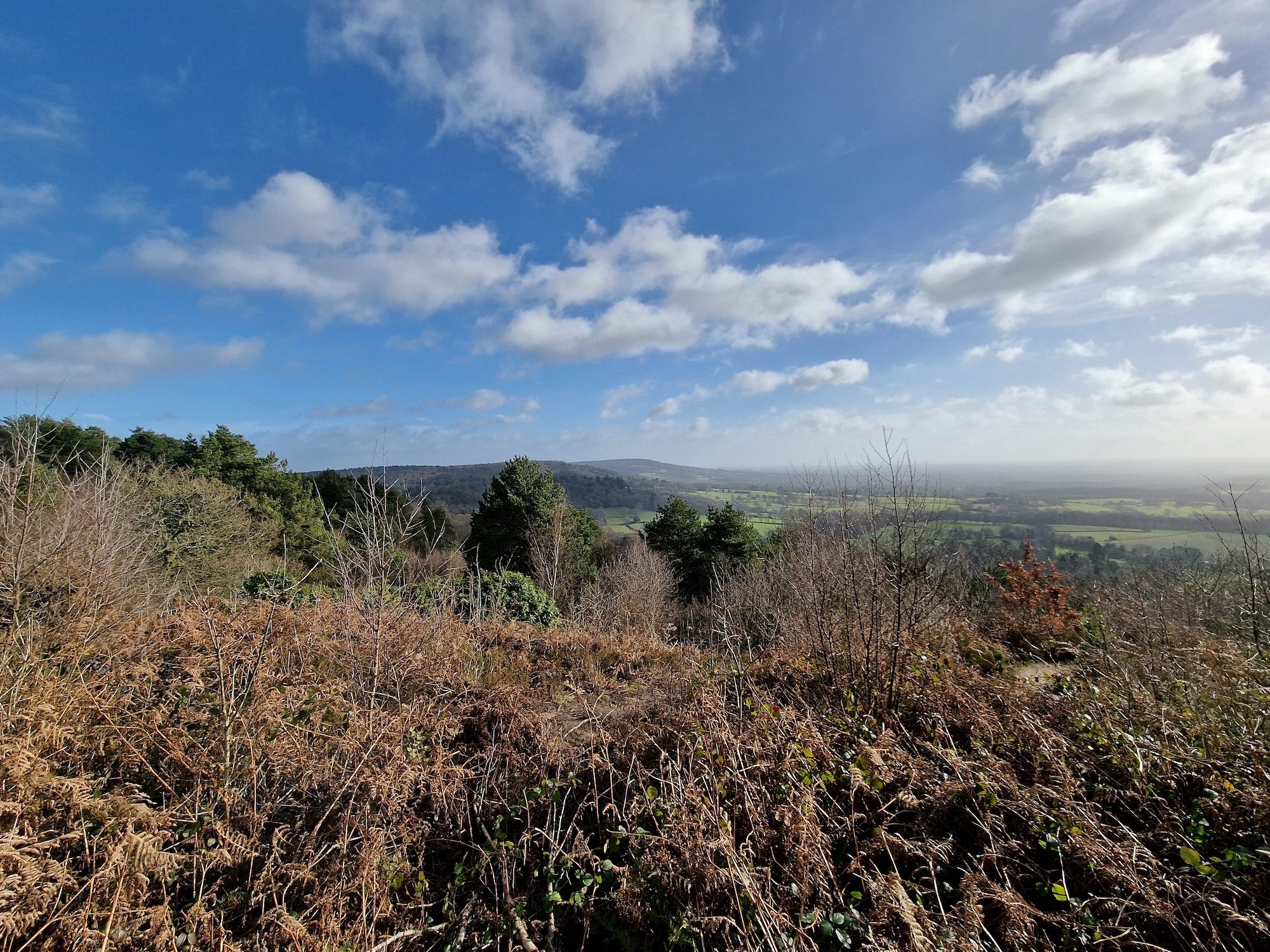 Galaxy S22 Ultra wide-angle photo of hills.