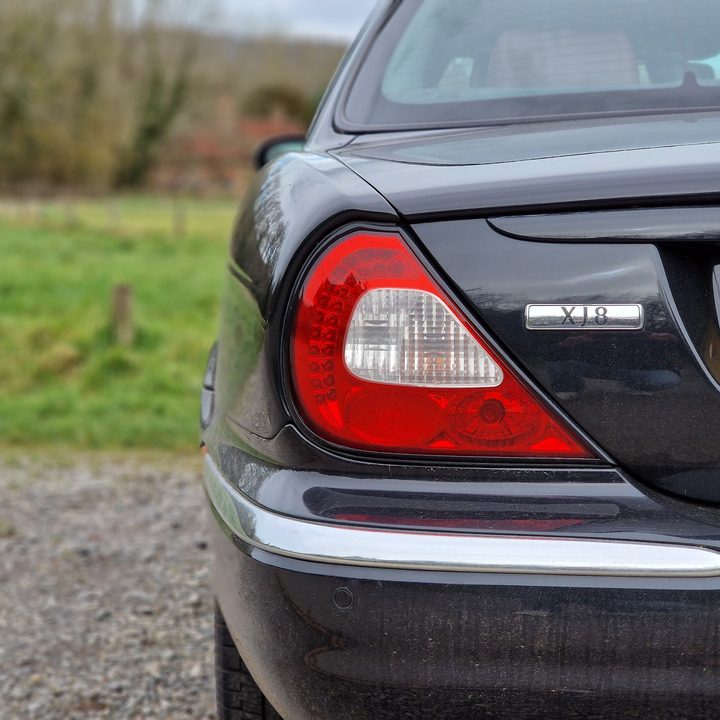 Galaxy S22 Ultra portrait mode photo of a car.