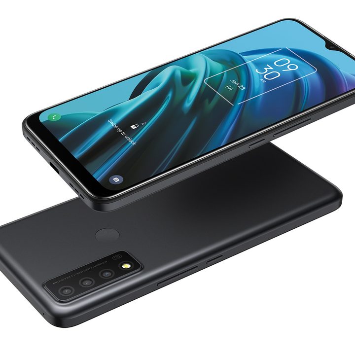 The front and rear fascia of the TCL 30XE 5G.