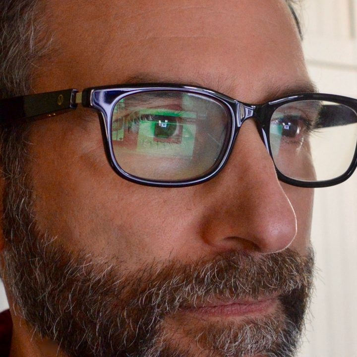 Man wearing Vue Lite 2 audio glasses.
