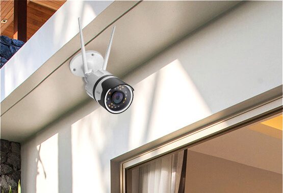 The Zoos C190 security camera mounted from the ceiling.