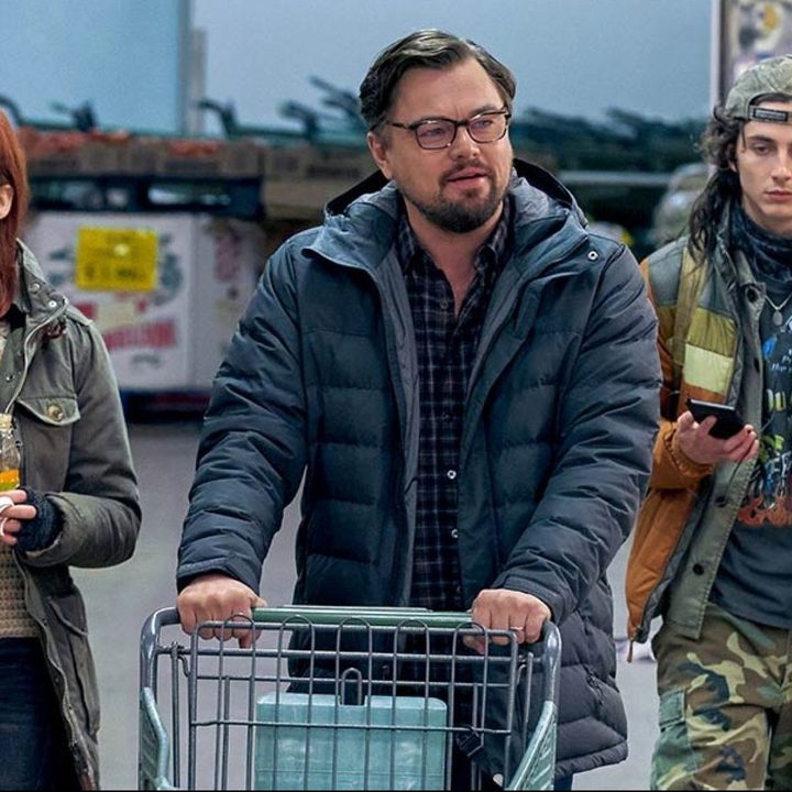 Kate and Randall shop in the grocery store in Don't Look Up.