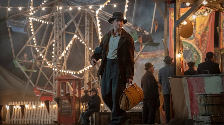 Bradley Cooper in Nightmare Alley (2021), directed by Guillermo del Toro
