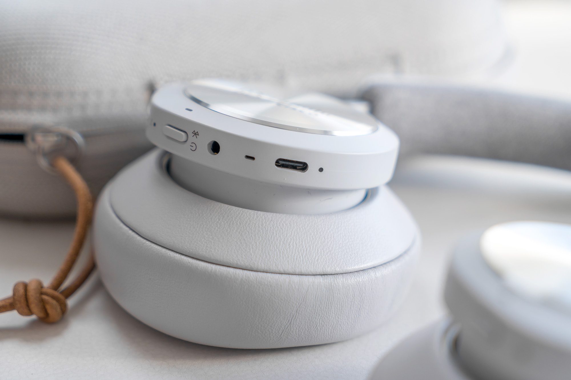 B&O Cisco 980 review: Keeping your calls comfy, clear, and secure