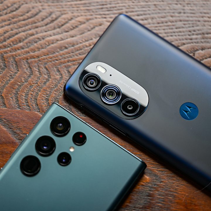 Motorola Edge+ (2022) next to the Samsung Galaxy S22 Ultra.