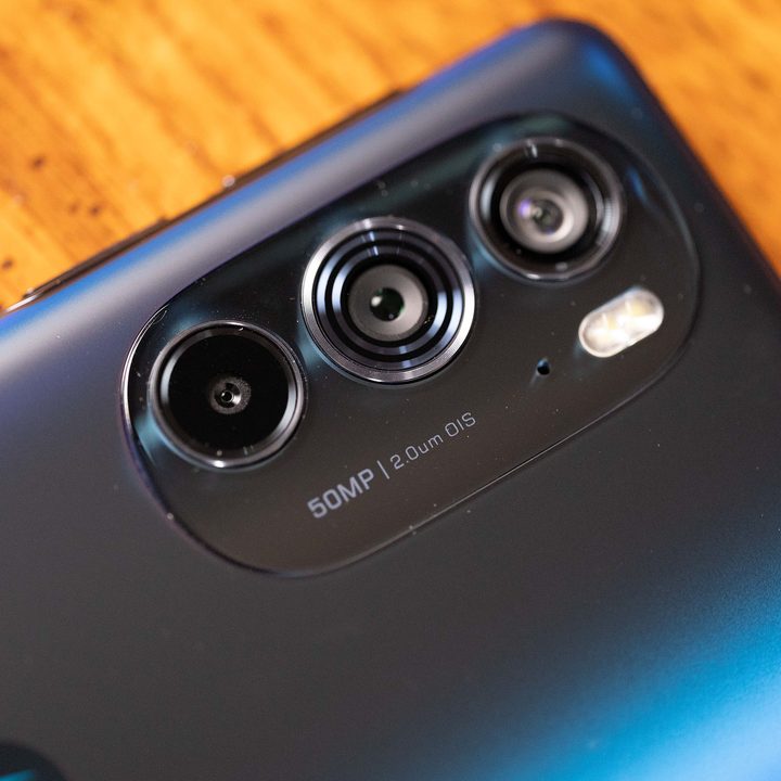 Motorola Edge+ (2022) camera.