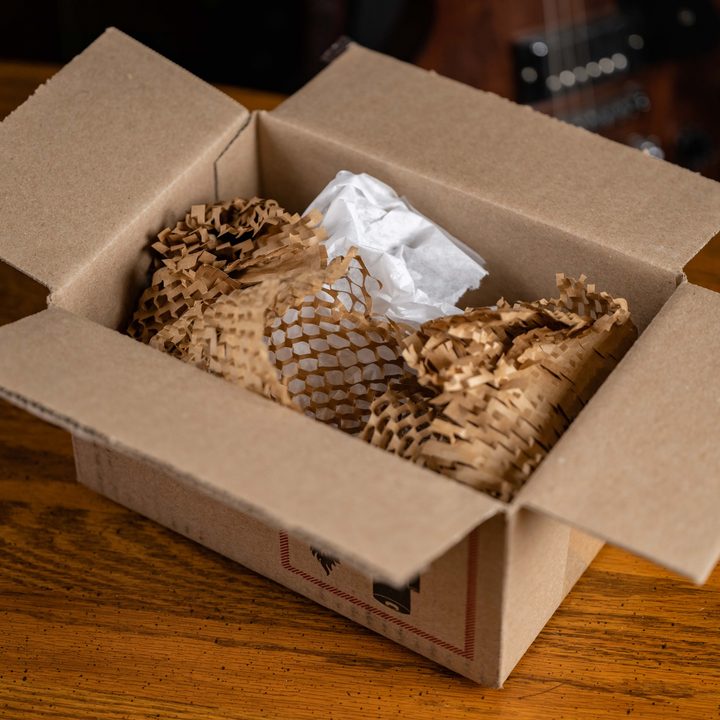 The Samsung Galaxy S21 Ultra comes in sustainable packaging.