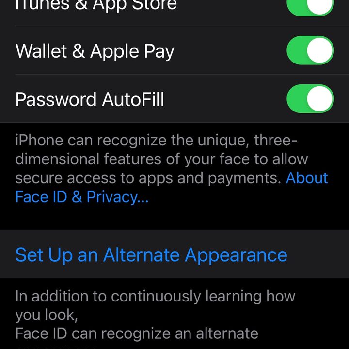 iPhone Settings for choosing Face ID with a Mask.