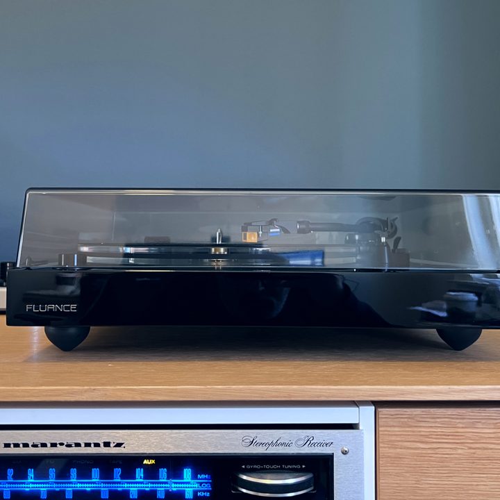 The Fluance RT85N from the front, with the dust cover down.