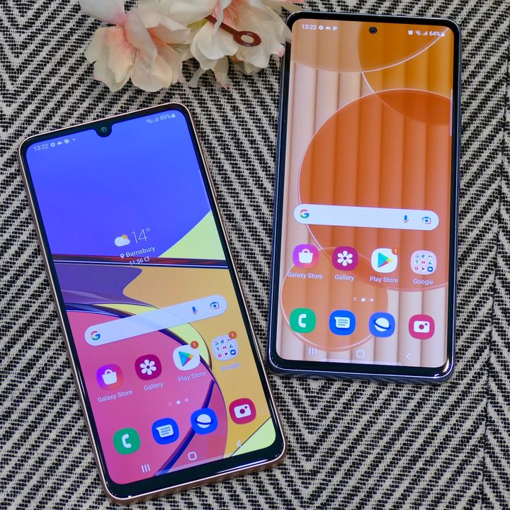 Samsung Galaxy A53 5G and Galaxy A33 5G screens.