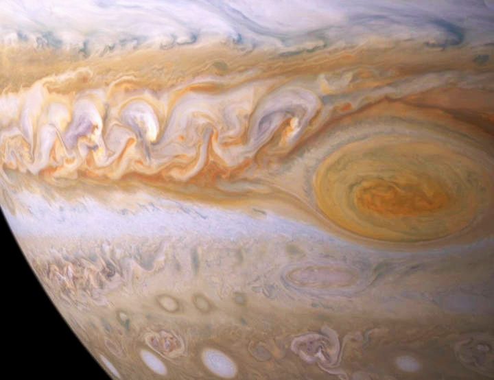 Close up on Jupiter's red spot.