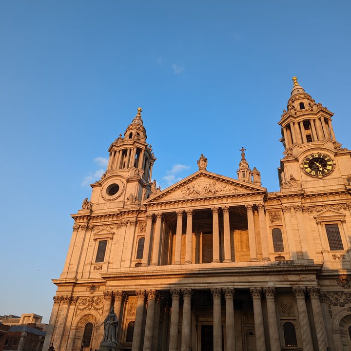 The Pixel 6 capturiing St. Paul's Cathedral in London on first day of spring.
