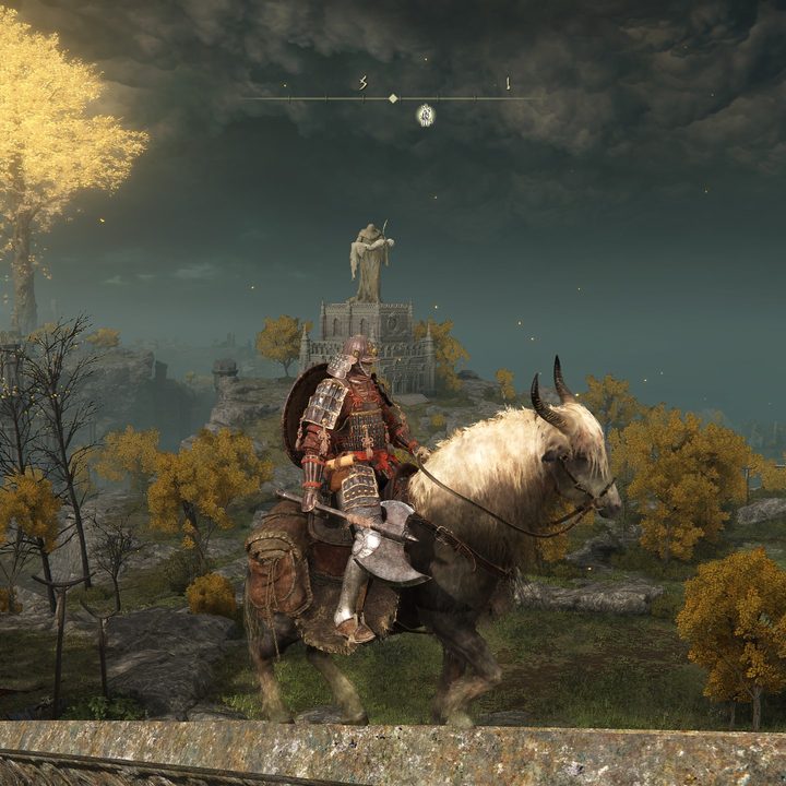 A hero riding a horse in Elden Ring.