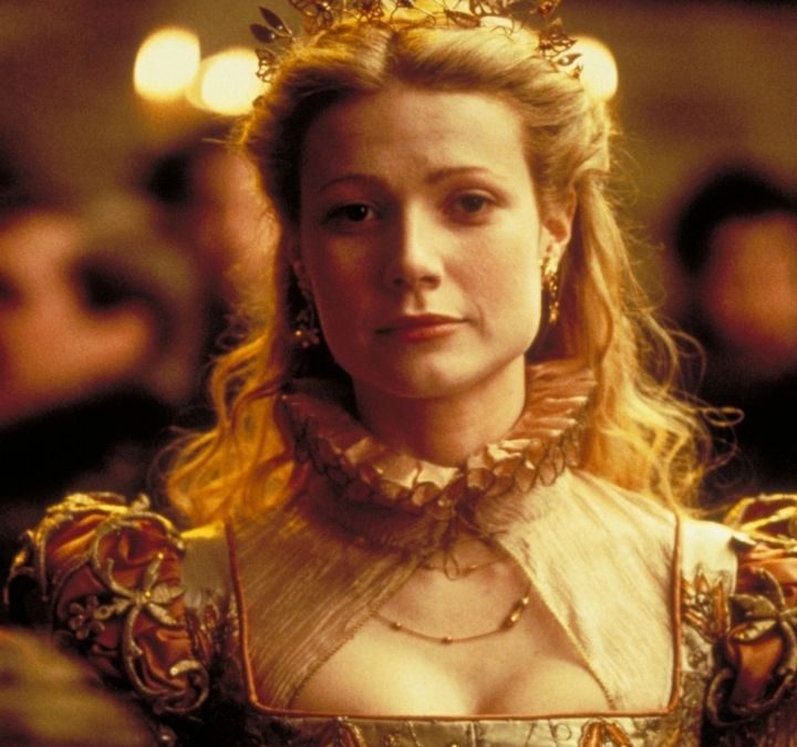Viola de Lesseps attends a party in Shakespeare in Love.